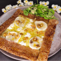 galette chevre miel salade