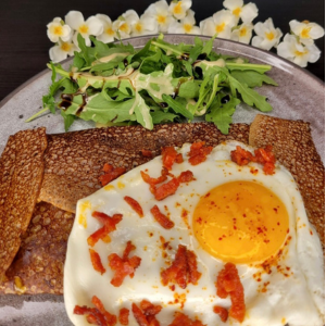 galette espagnole chorizo oeuf salade